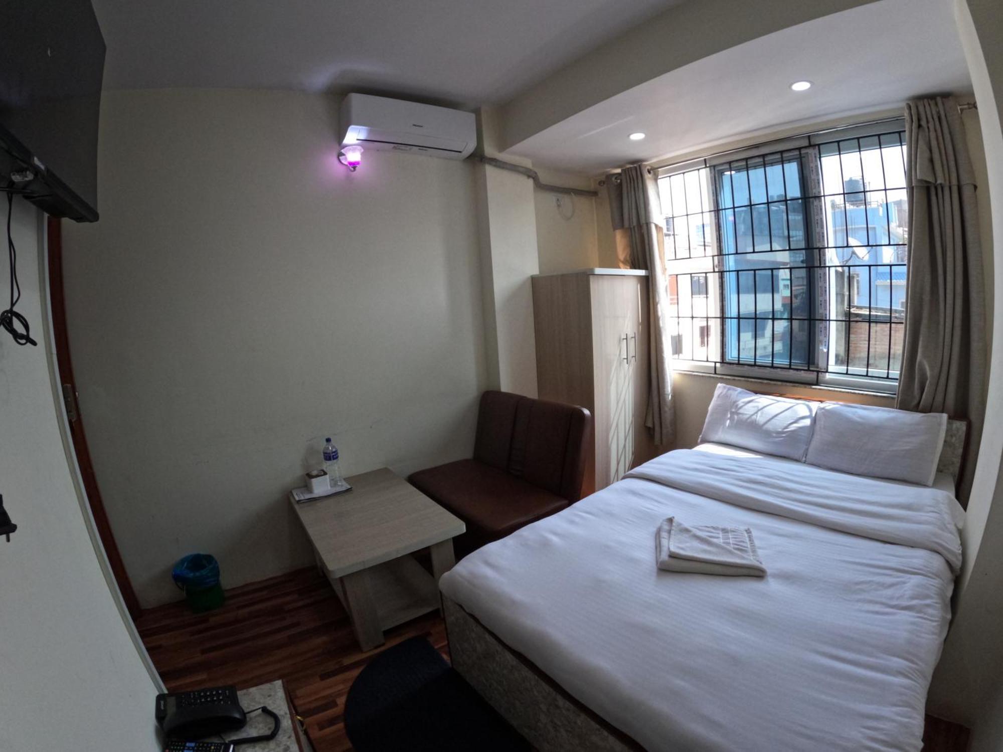 Hotel Global Village Kathmandu Exteriör bild