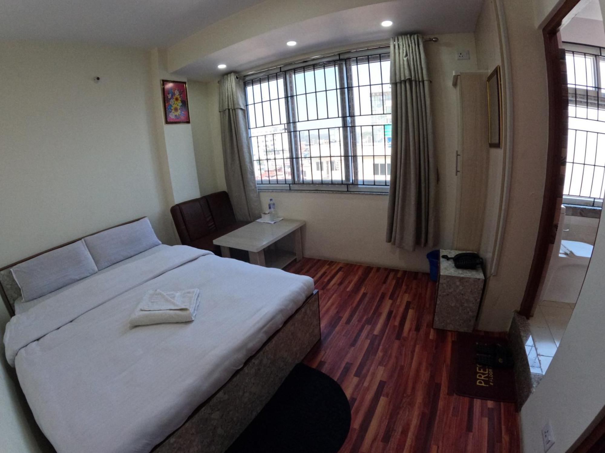 Hotel Global Village Kathmandu Exteriör bild